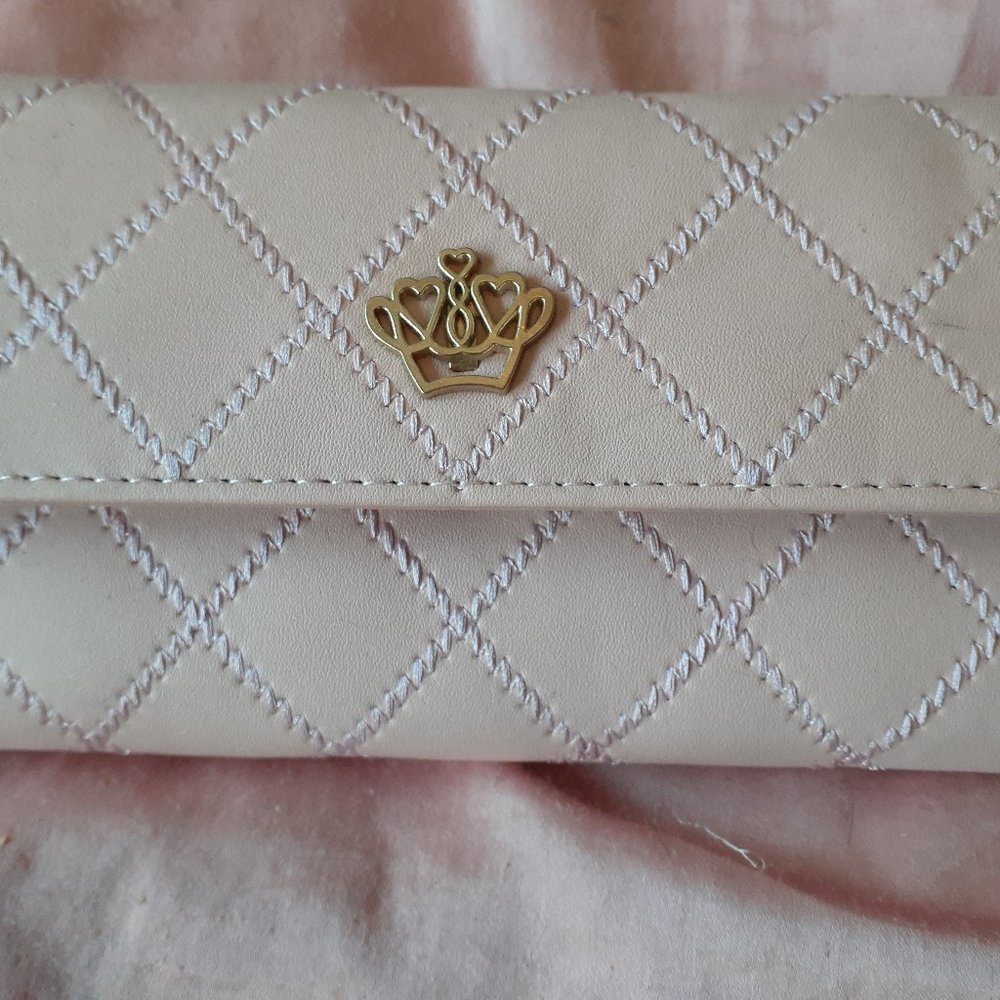 SALE!! Brand New Ladies Wallet